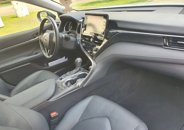 Toyota Camry cena 160900 przebieg: 41991, rok produkcji 2021 z Kałuszyn małe 562